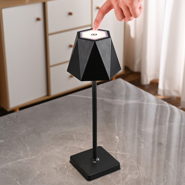 Geometric Touch Table Lamp